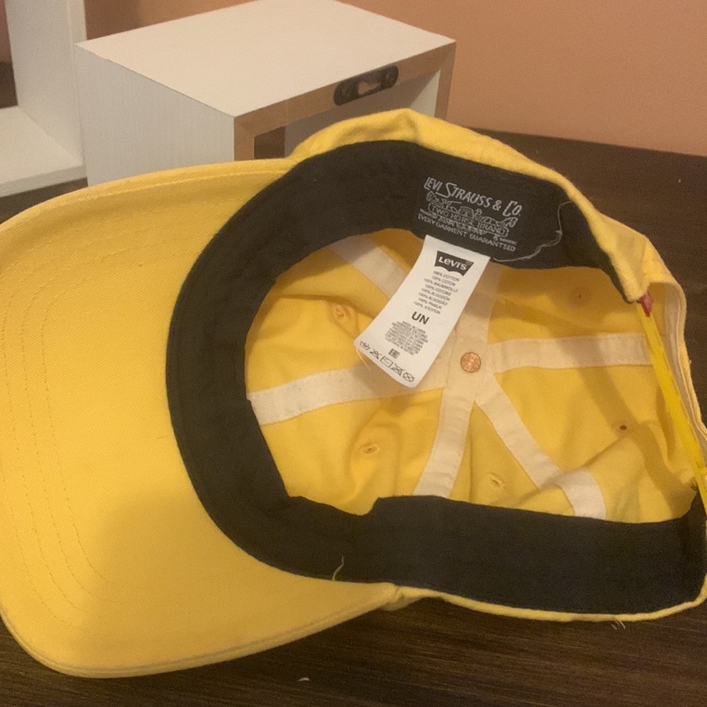 Levi’s hat - Picture 5 of 5